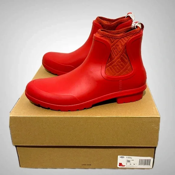 UGG Women's Chevonne Waterproof Chelsea Rainboots Size 11 - Picture 1 of 7